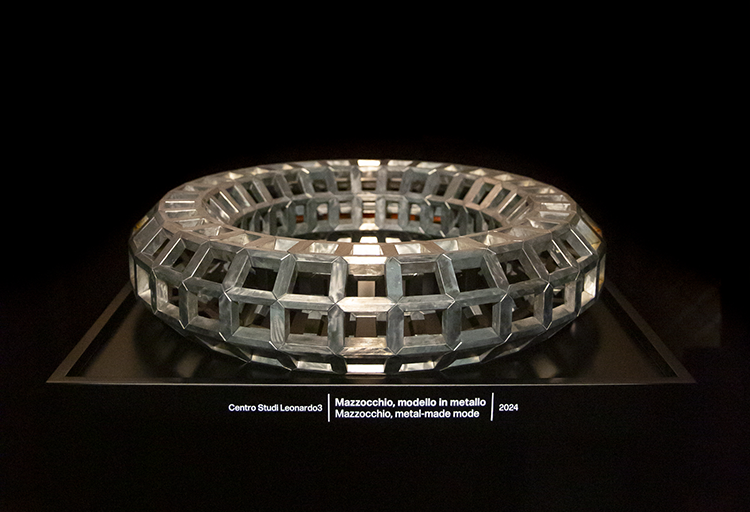 Marzocchio-Bruschi-in-lega-di-zinco-esposto